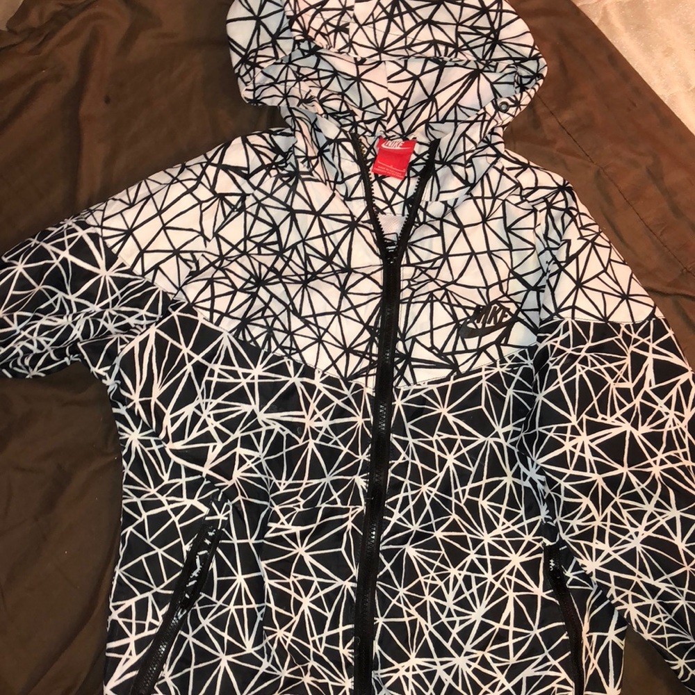 Nike Windbreaker ( 1 HR SALE )